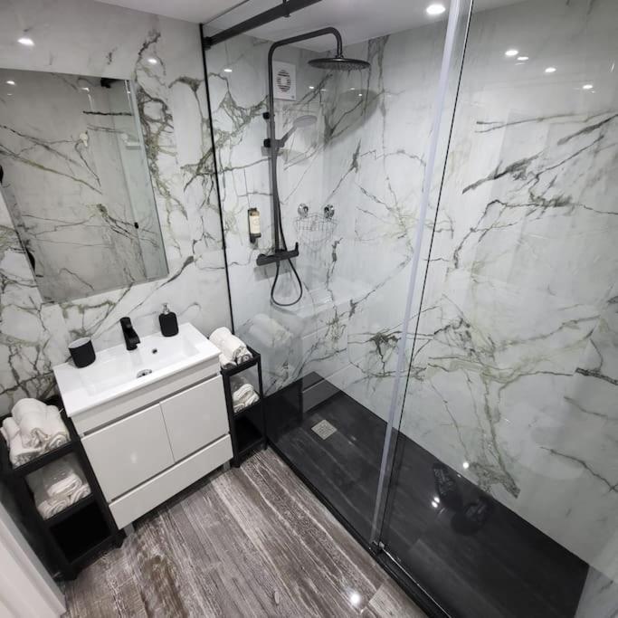 Nandos Apartement Коста да Капарика Екстериор снимка